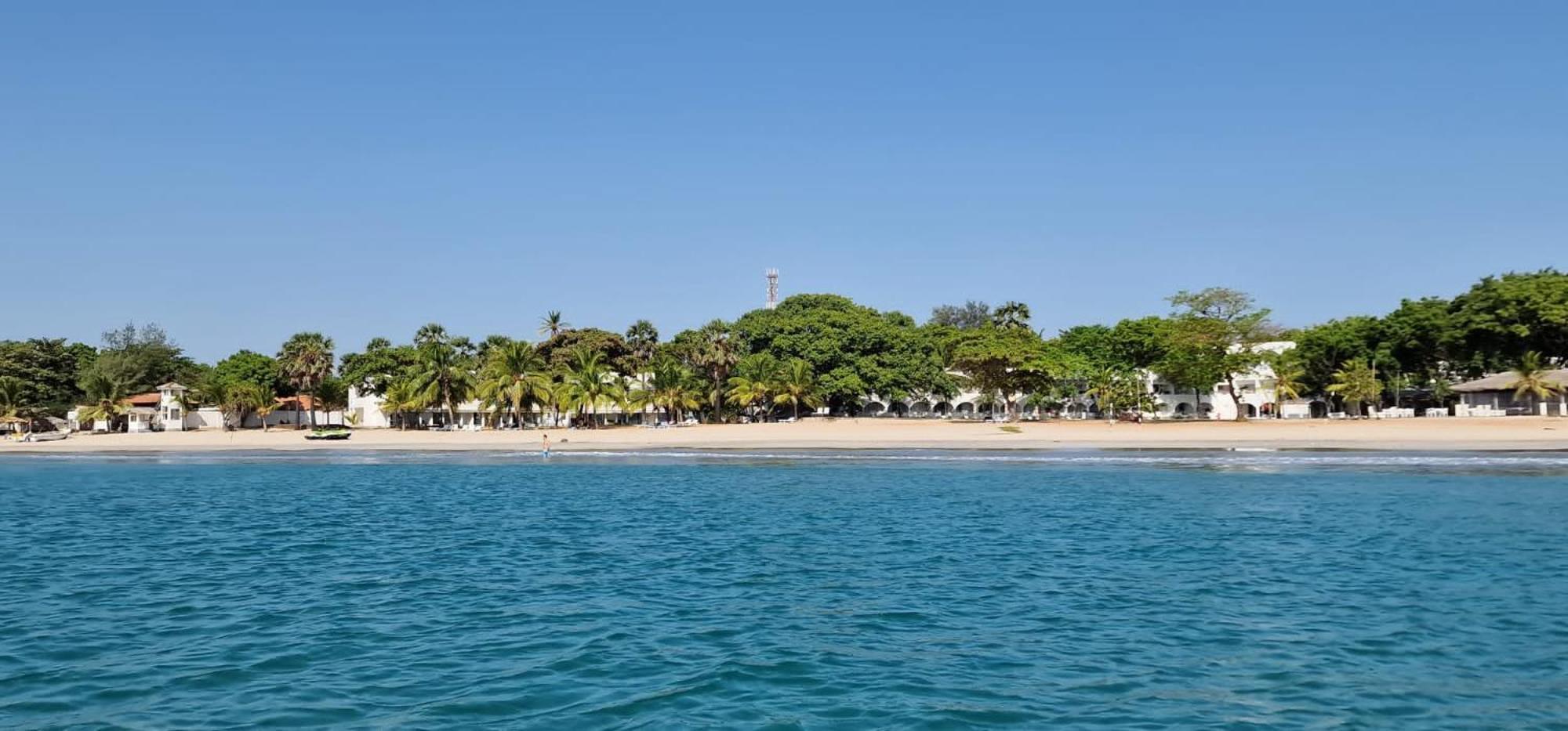 Lucky Beach Resort ตรินโคมาลี ภายนอก รูปภาพ