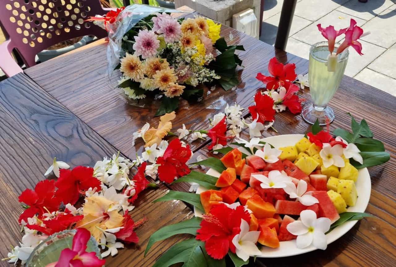 Lucky Beach Resort ตรินโคมาลี ภายนอก รูปภาพ